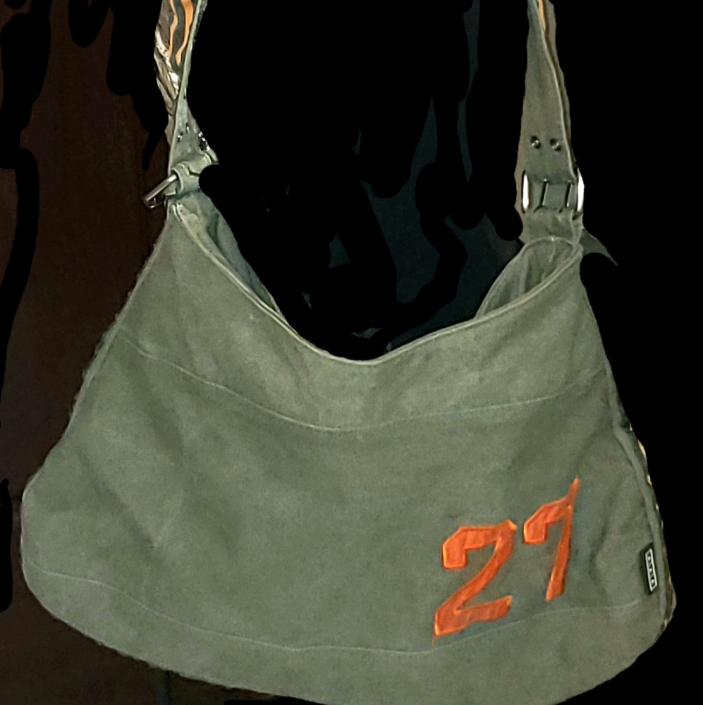 5/35 MISAKO PURSE SATCHEL "27" ZIP CLOSURE LARGE